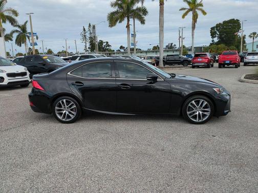 2018 Lexus IS 300 Base