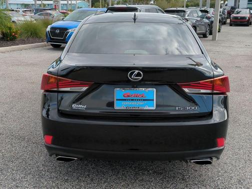 2018 Lexus IS 300 Base