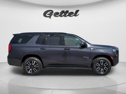 2024 GMC Yukon 4WD AT4