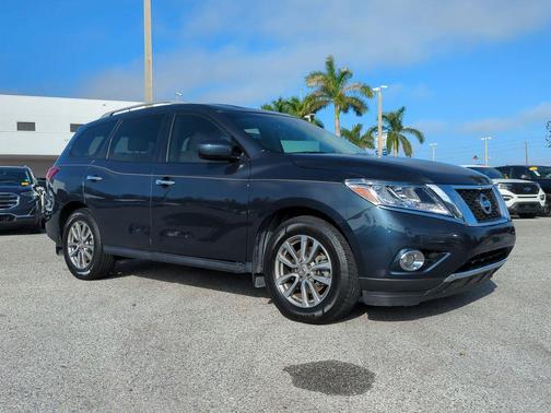 2015 Nissan Pathfinder SV