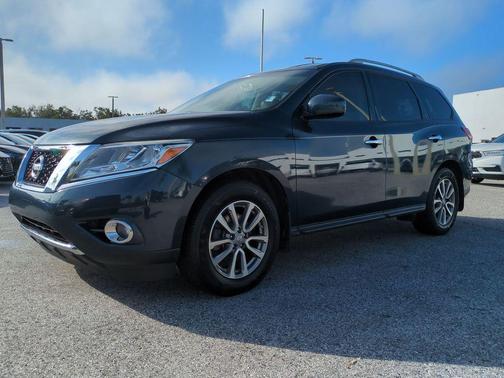 2015 Nissan Pathfinder SV