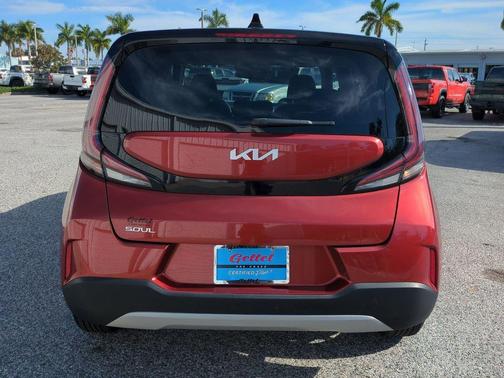 2024 Kia Soul LX