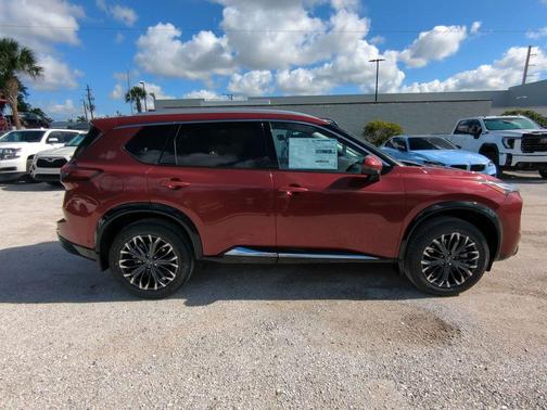 2025 Nissan Rogue Platinum