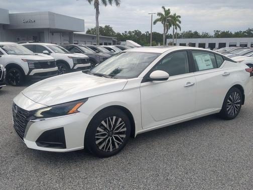 2025 Nissan Altima 2.5 SV