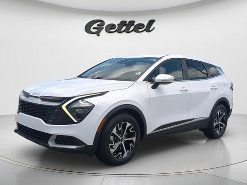 Glacial White Pearl 2023 Kia Sportage EX