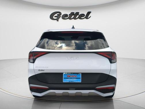 Glacial White Pearl 2023 Kia Sportage EX