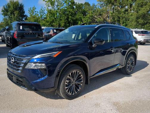 2025 Nissan Rogue Platinum