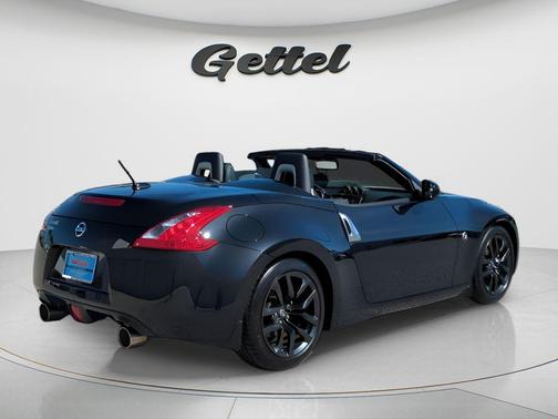 2017 Nissan 370Z Touring