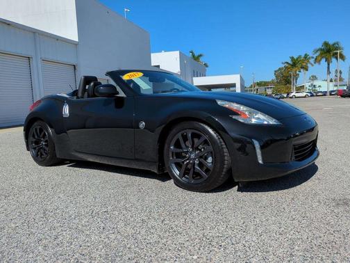 2017 Nissan 370Z Touring
