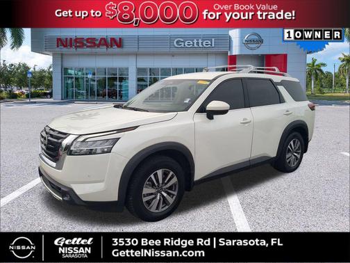 2022 Nissan Pathfinder SL 2WD