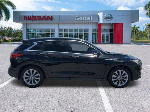 2021 INFINITI QX50 LUXE