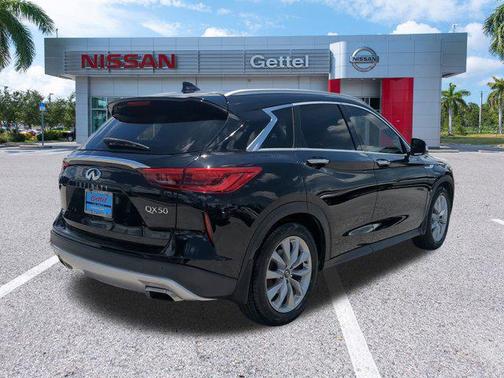 2021 INFINITI QX50 LUXE