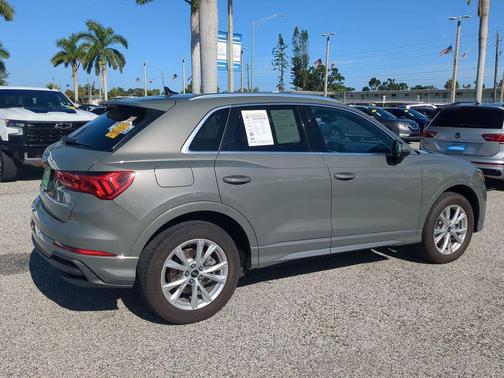 2023 Audi Q3 Premium 45 TFSI S line quattro Tiptronic