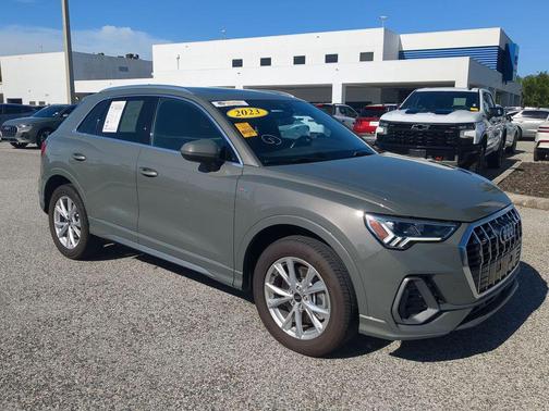 2023 Audi Q3 Premium 45 TFSI S line quattro Tiptronic