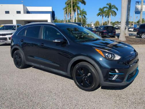 2022 Kia Niro EV EX
