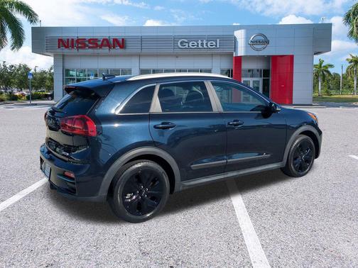 2022 Kia Niro EV EX