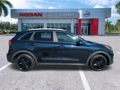2022 Kia Niro EV EX