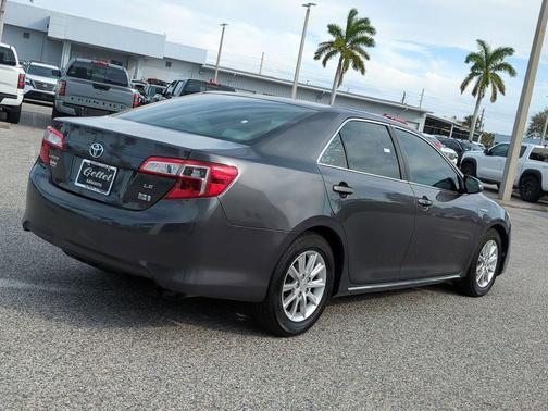 2014 Toyota Camry Hybrid SE