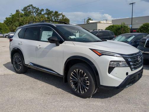 2025 Nissan Rogue Platinum