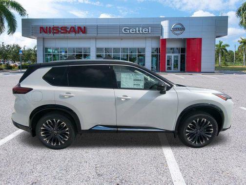 2025 Nissan Rogue Platinum
