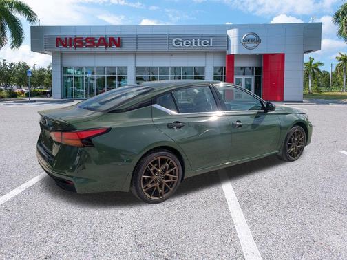 2025 Nissan Altima SR FWD
