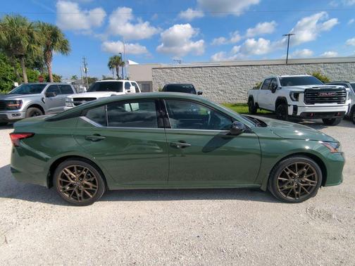 2025 Nissan Altima SR FWD