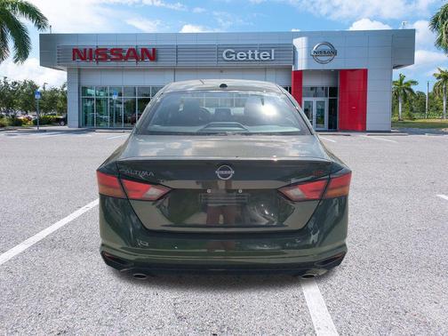 2025 Nissan Altima SR FWD