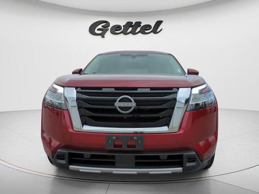 Scarlet Ember Tintcoat 2023 Nissan Pathfinder SL 4WD