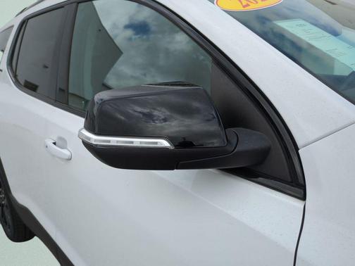 2023 GMC Acadia FWD SLE