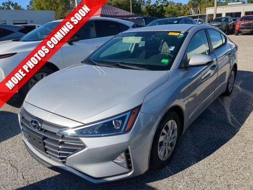 2019 Hyundai ELANTRA SE