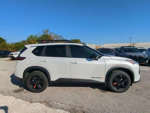 2025 Nissan Rogue Rock Creek