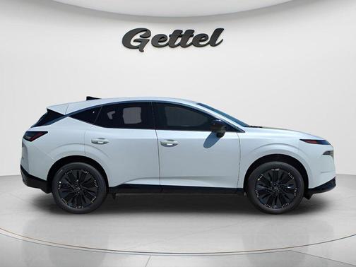 Everest White Pearl Tricoat 2026 Nissan Murano Platinum