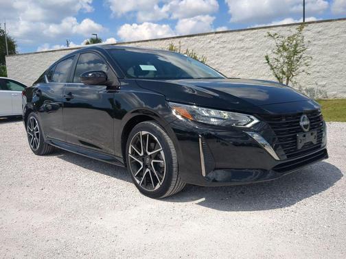 2025 Nissan Sentra SR