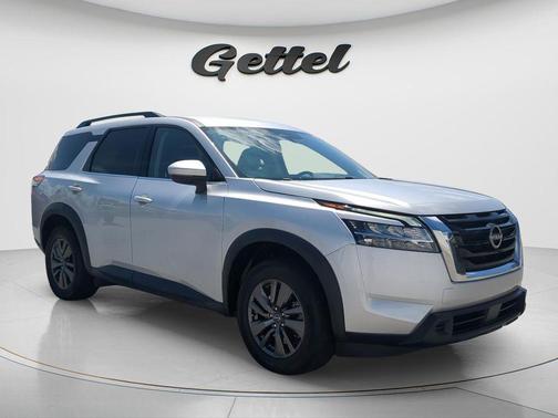 Brilliant Silver Metallic 2022 Nissan Pathfinder SV 2WD