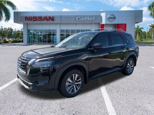 2025 Nissan Pathfinder SL FWD