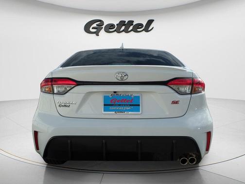 Ice Cap 2026 Toyota Corolla SE