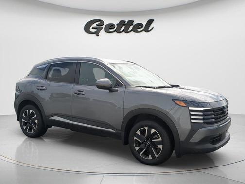 Gun Metallic 2025 Nissan Kicks SR