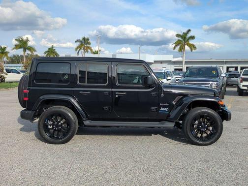 2023 Jeep Wrangler 4xe Sahara