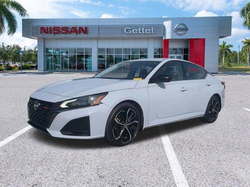2023 Nissan Altima SR FWD