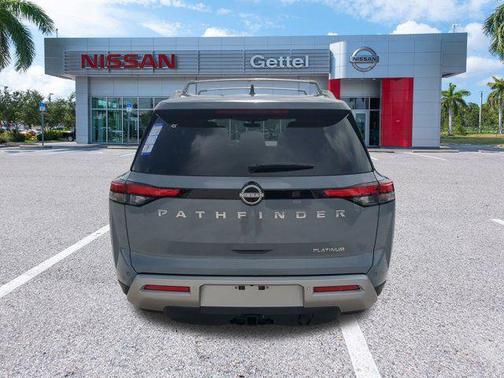 2025 Nissan Pathfinder Platinum FWD