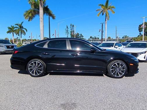 2023 Hyundai SONATA Limited