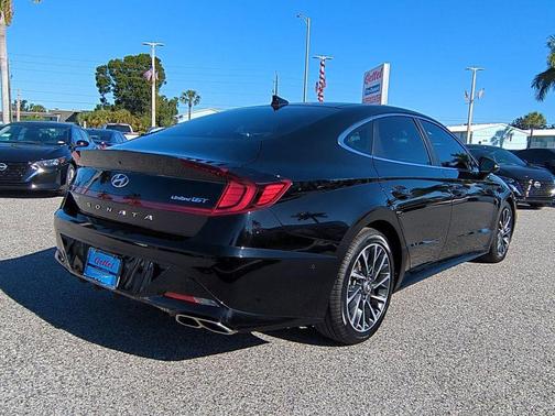 2023 Hyundai SONATA Limited