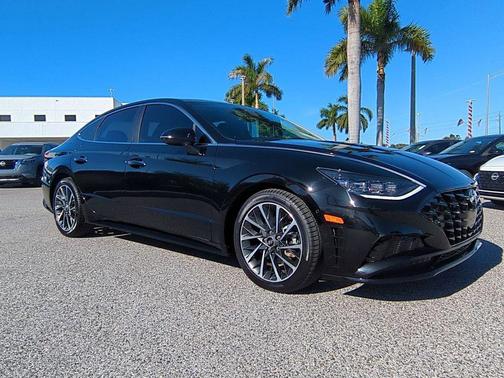 2023 Hyundai SONATA Limited