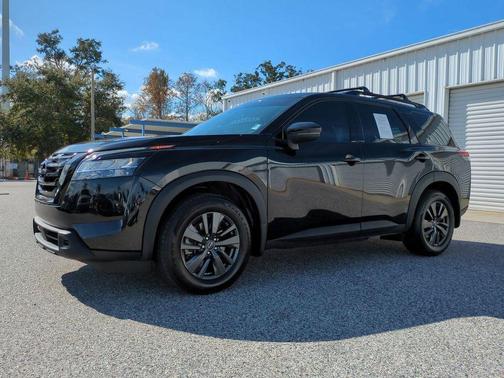 2022 Nissan Pathfinder SV 2WD