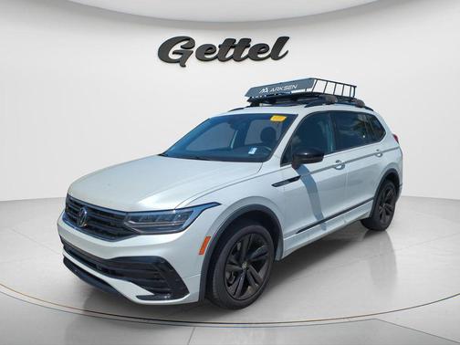 2023 Volkswagen Tiguan 2.0T SE R-Line Black 4MOTION