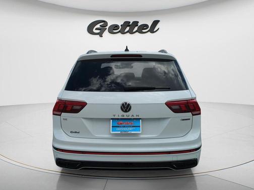 2023 Volkswagen Tiguan 2.0T SE R-Line Black 4MOTION