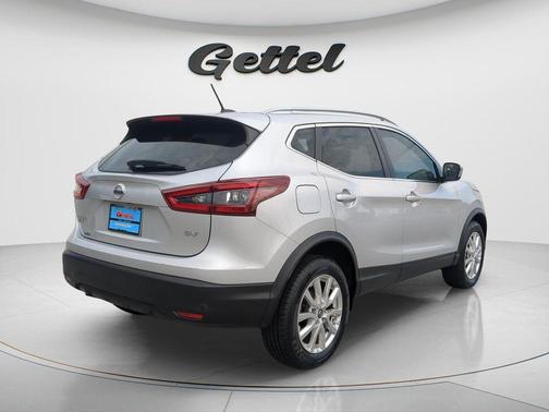 Brilliant Silver Metallic 2021 Nissan Rogue Sport SV