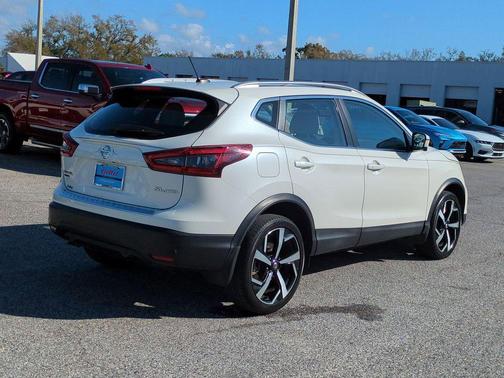 2020 Nissan Rogue Sport SL