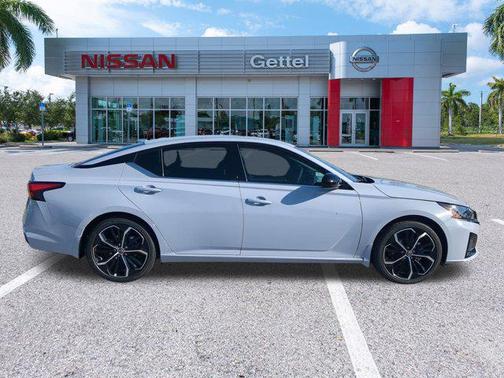 2025 Nissan Altima SR FWD