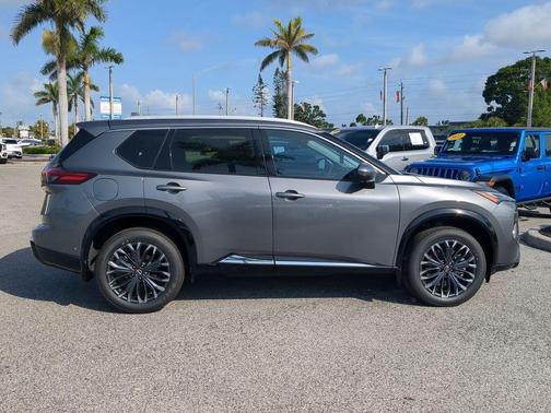 2025 Nissan Rogue Platinum